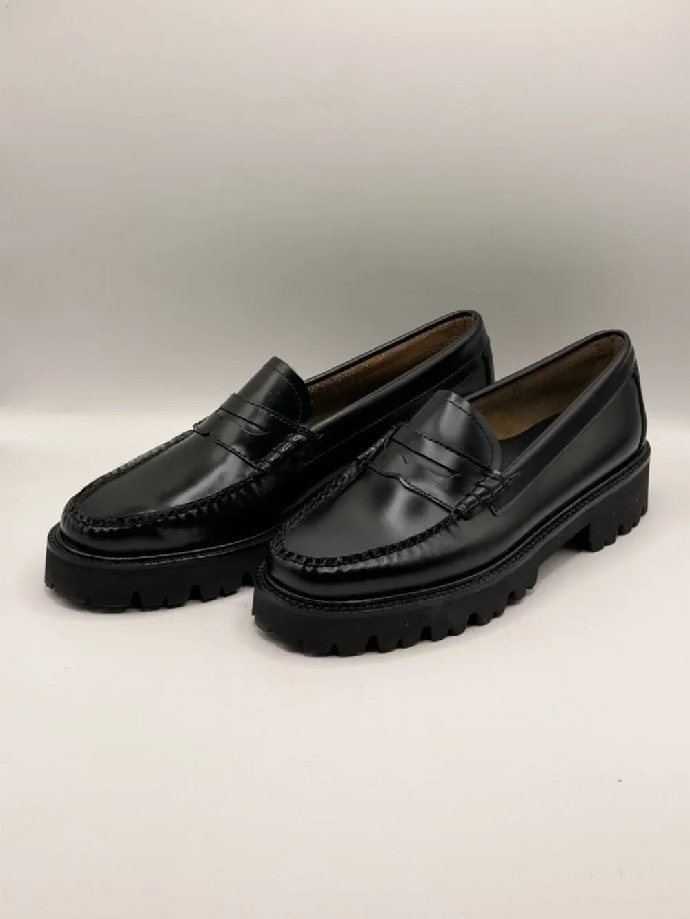 G.H. Bass Womens Whitney Weejuns Black Leather Penny Loafer Sz 10 M